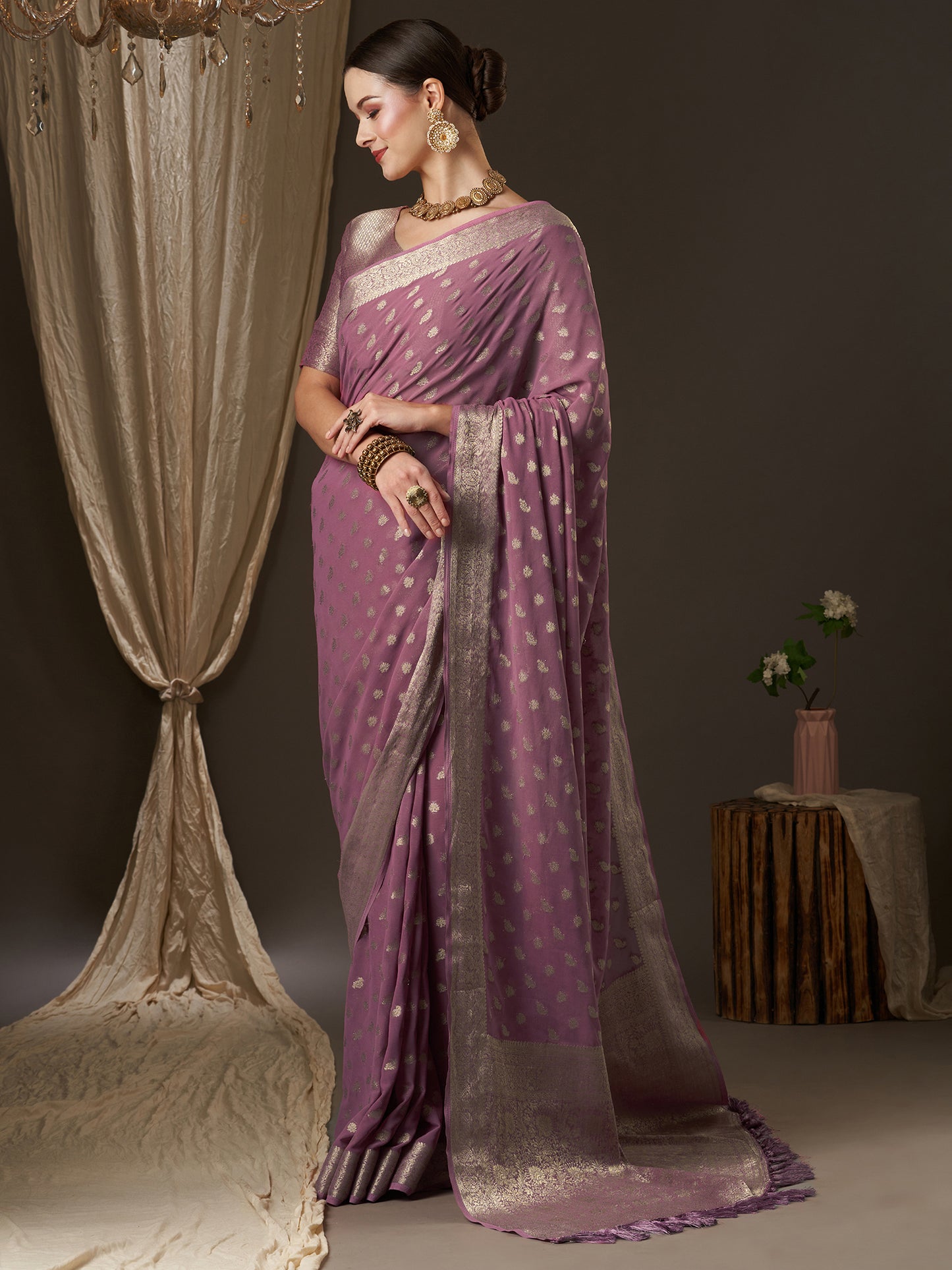 Women's Georgette Mauve Woven Design Designer Saree With Blouse Piece