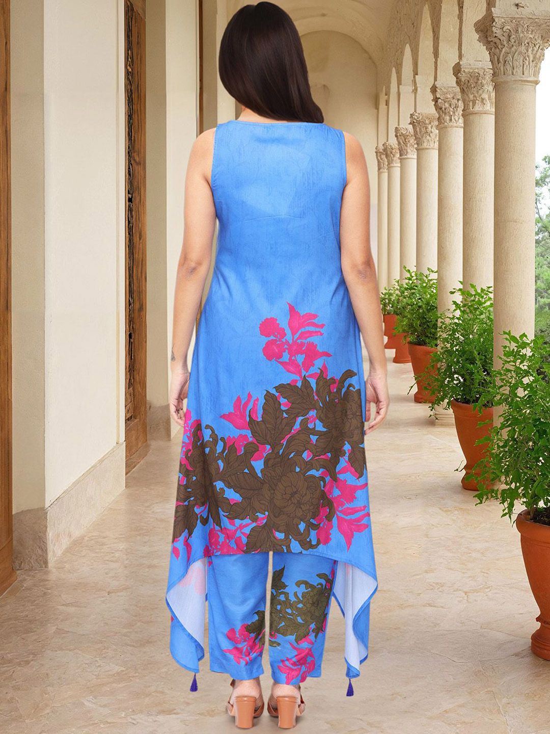 Dhiyona IS Women's Women Floral Printed Kurta with Trouser