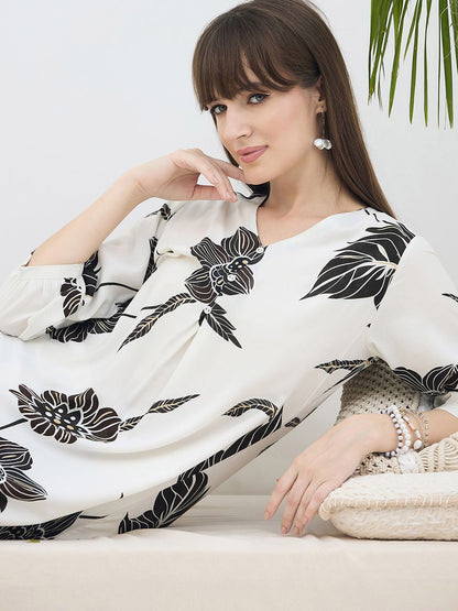Women Floral Printed Kurta with Trousers