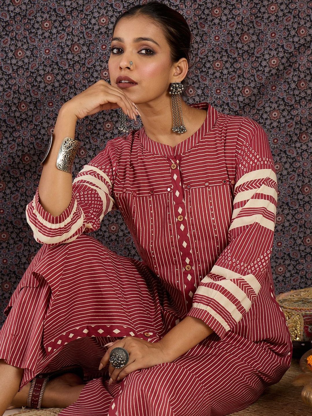 Dhiyona IE Printed Mandarin Collar Three-Quarter Sleeves Top With Trousers