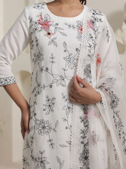 Women Floral Printed Regular Kurta with Trousers & With Dupatta