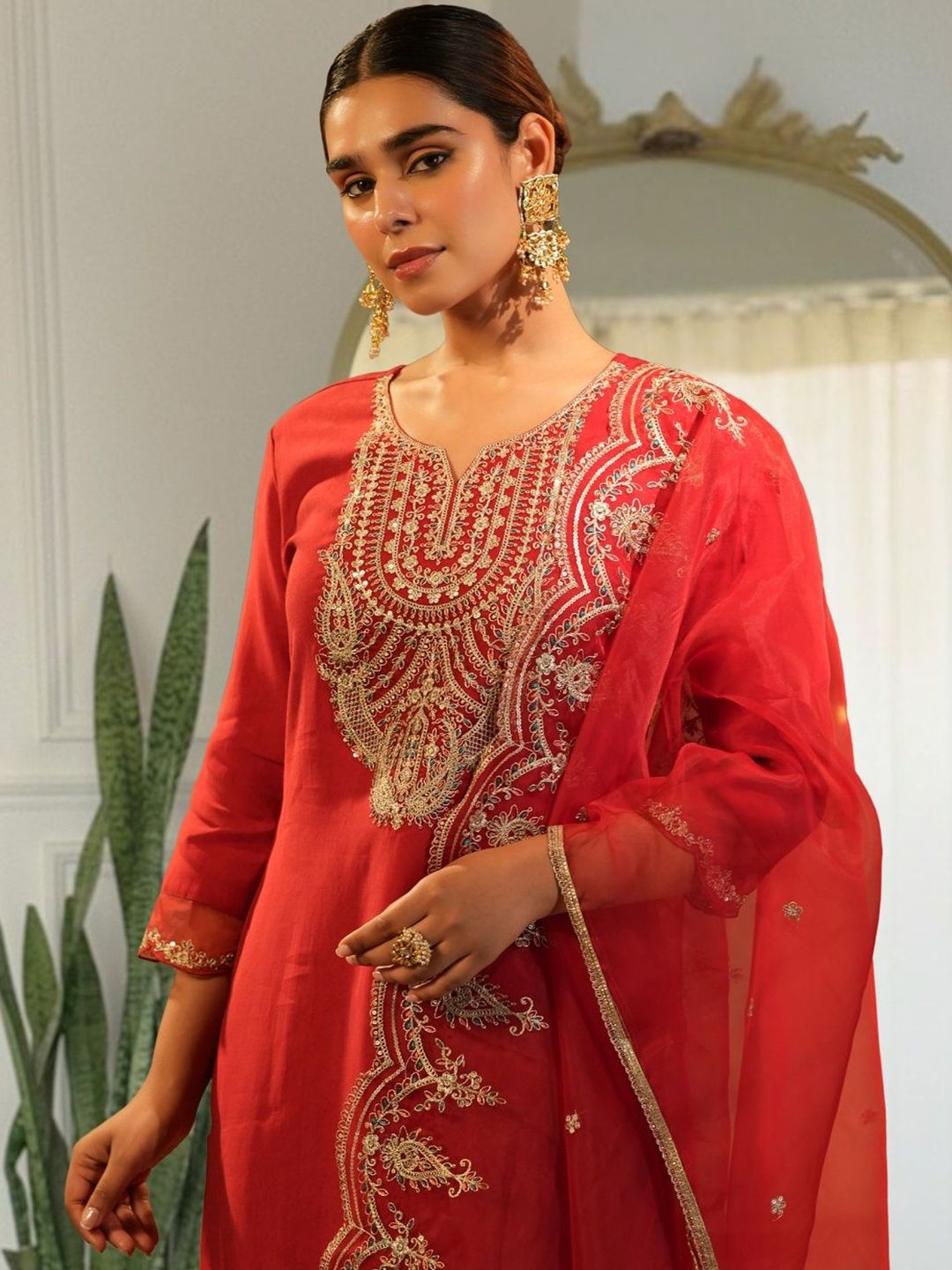 Women Ethnic Motifs Embroidered Regular Liva Kurta with Trousers & With Dupatta