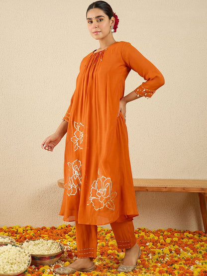 Women Floral Embroidered Regular Gotta Patti Kurta with Trousers