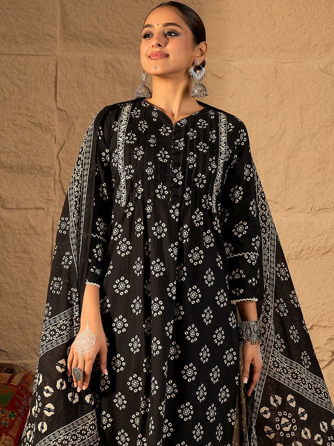 Ethnic Motifs Printed Kurta With Trouser & With Dupatta