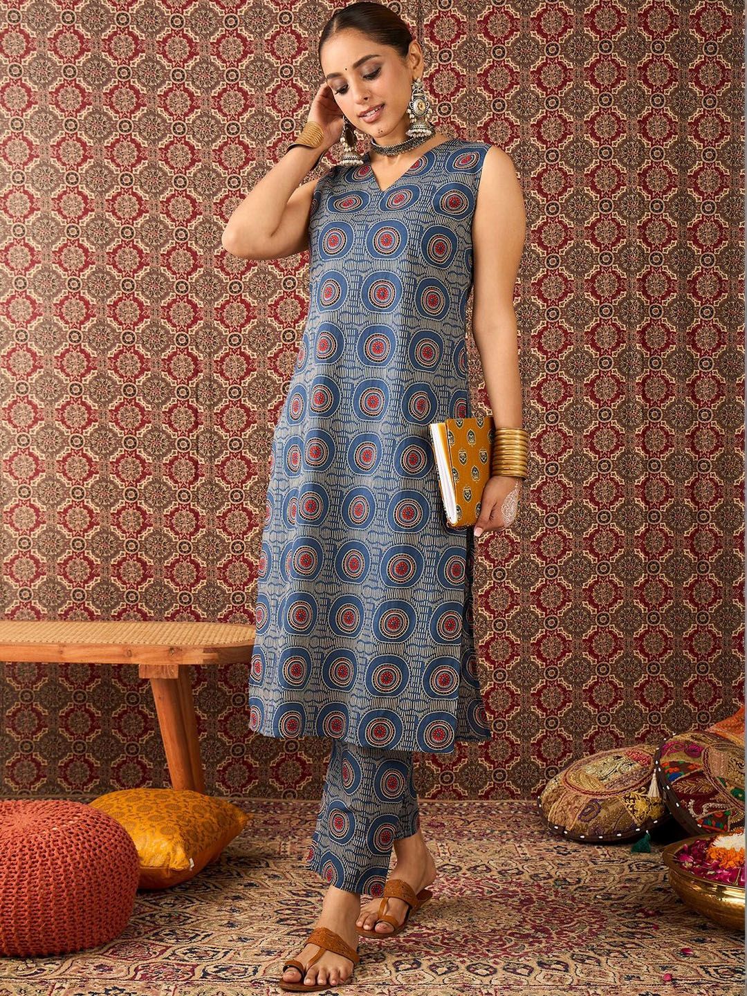 Women Printed Regular Pure Cotton Kurta with Trousers