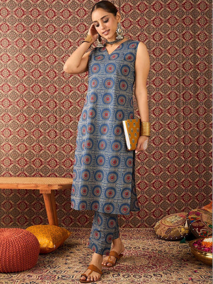 Women Printed Regular Pure Cotton Kurta with Trousers