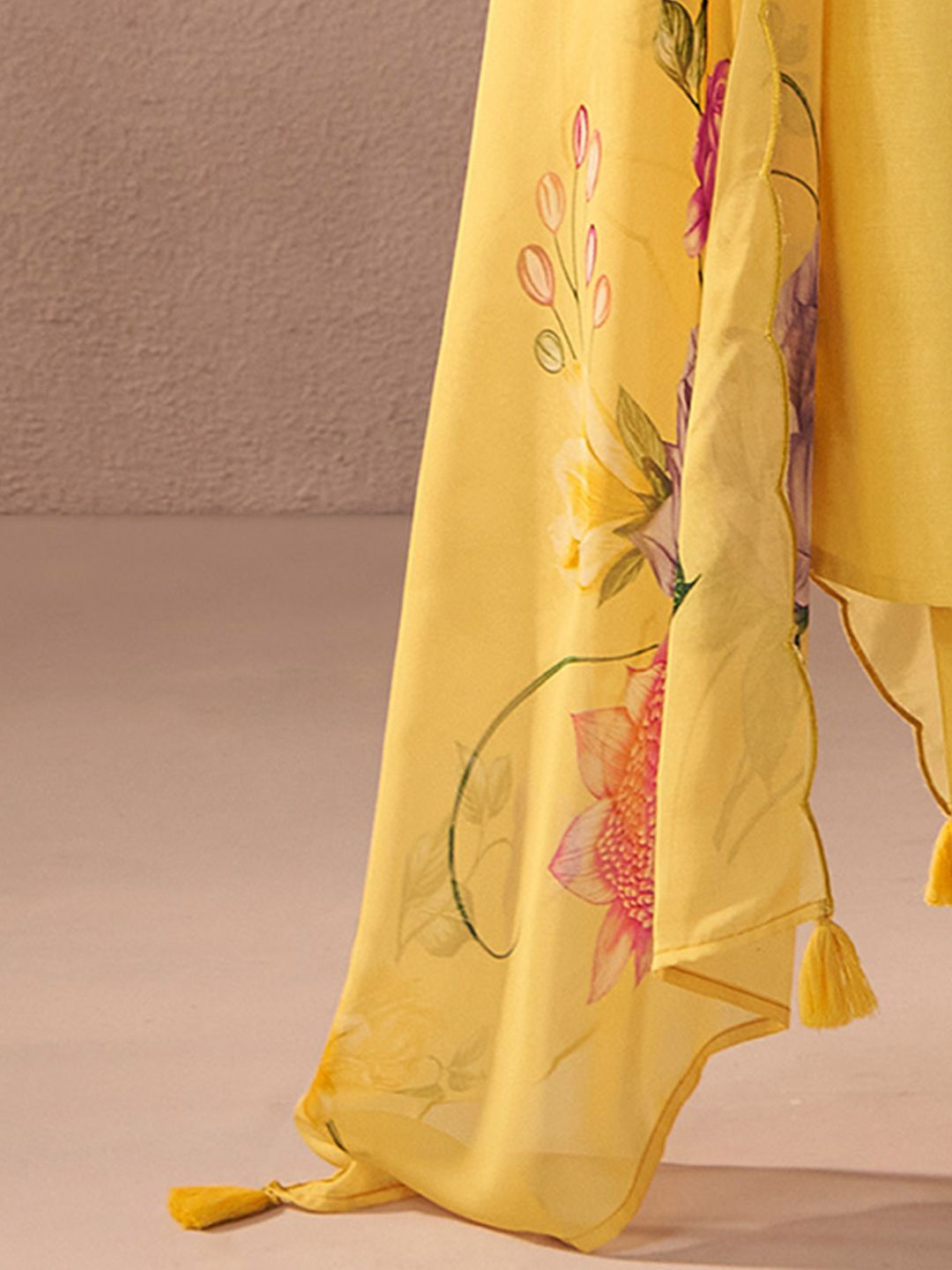 Dhiyona IE Women Floral Embroidered Work Liva Kurta with Trousers & With Dupatta