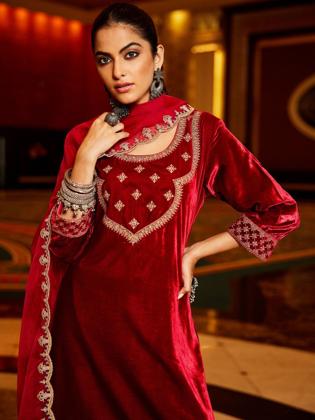 Floral Yoke Design Sequinned Velvet Straight Kurta With Trousers & Dupatta