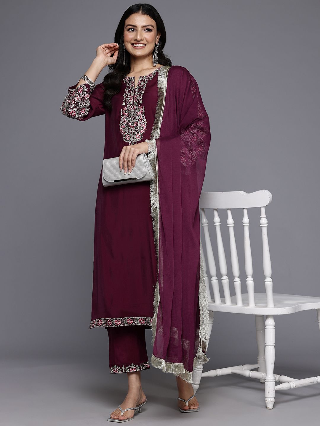 Dhiyona VA Women'sPurple Floral Embroidered Regular Sequinned Kurta With Trouser With Dupatta