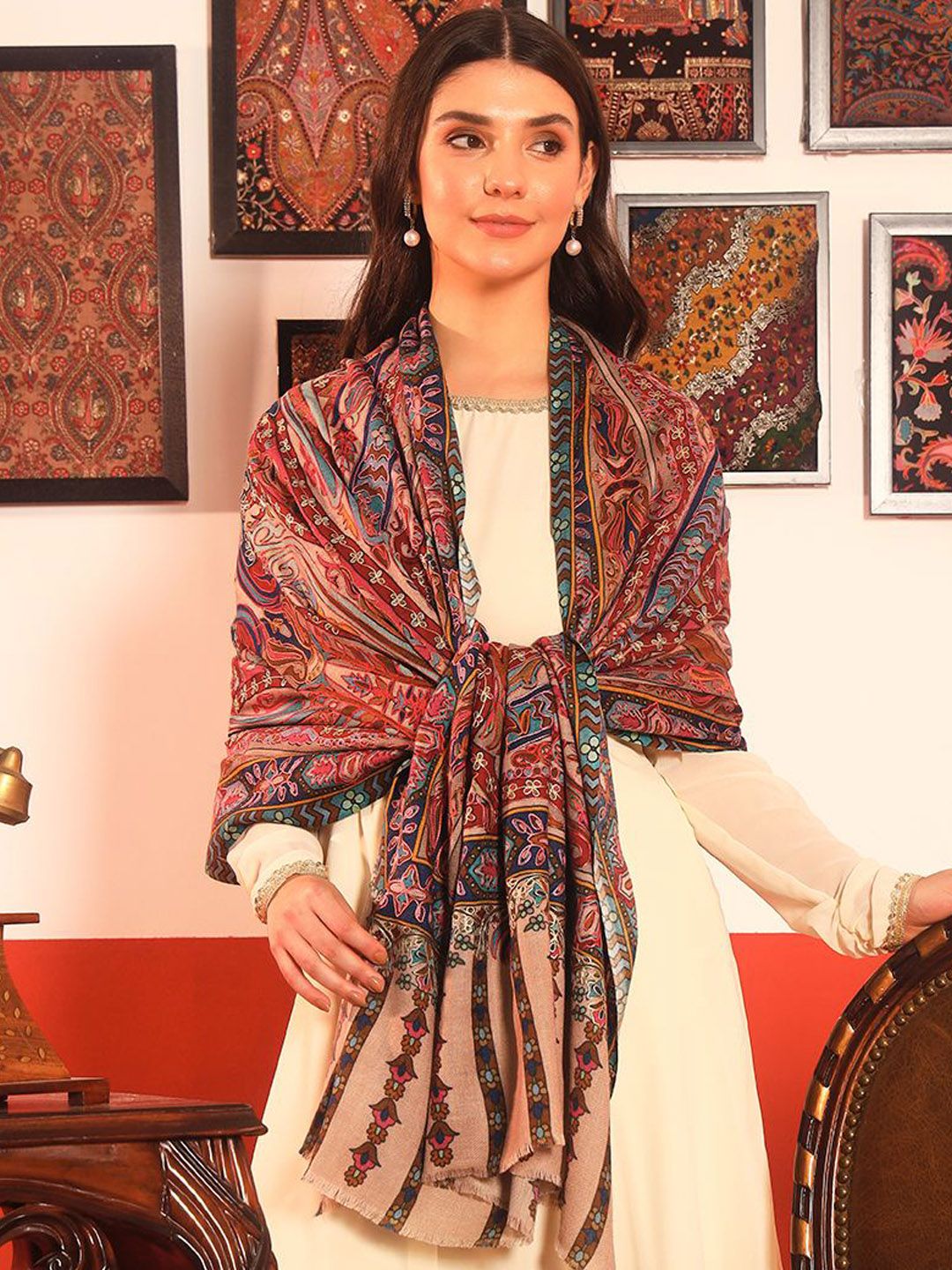 Dhiyona PA Paisley Embroidered Kalamkari Shawl