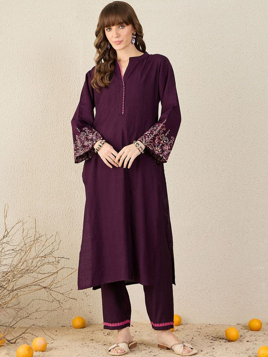 Floral Embroidered Mandarin Collar Thread Work Straight Kurta & Trousers