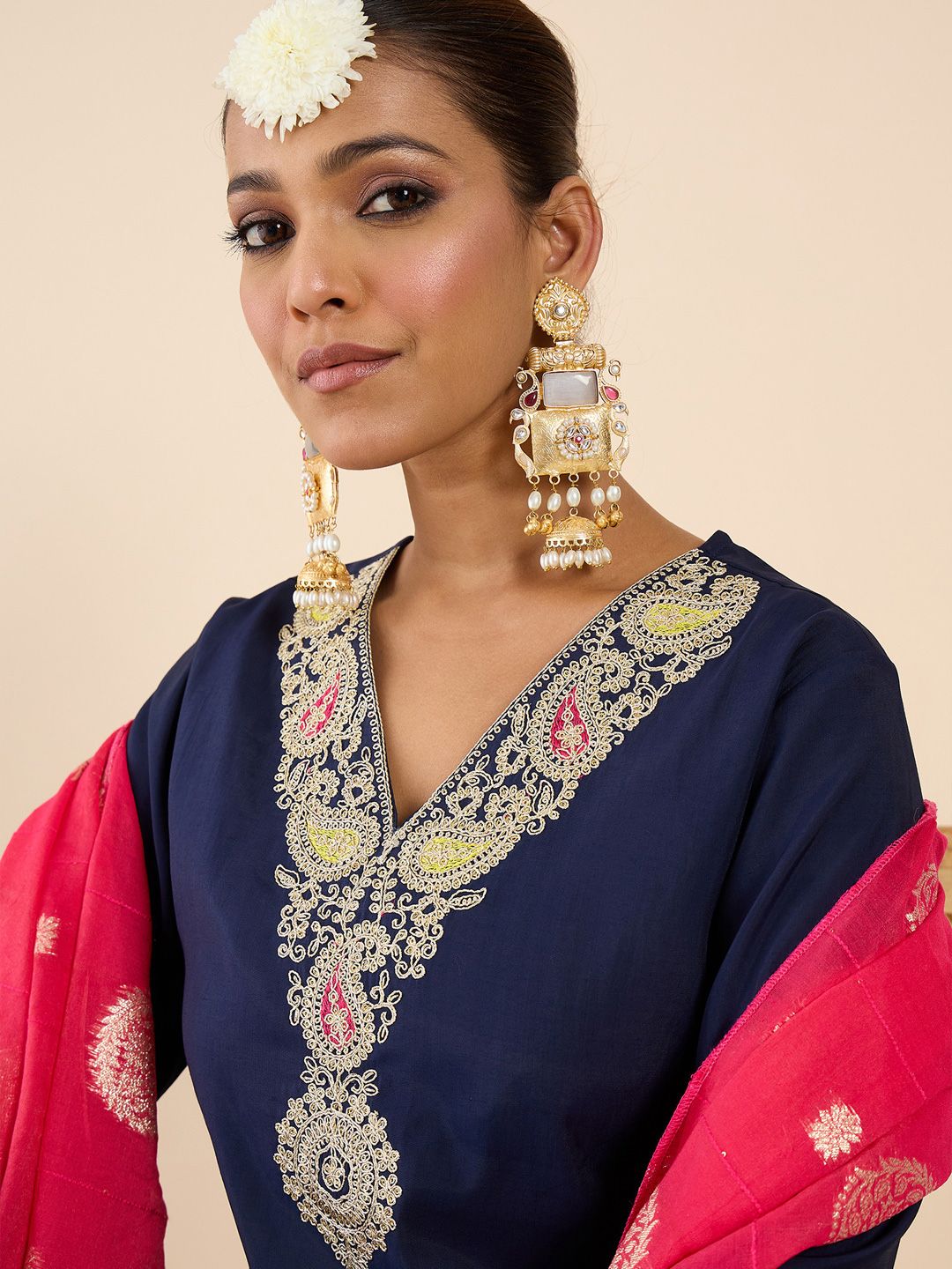 Dhiyona IE Women Ethnic Motifs Embroidered Regular Thread Work Kurta with Trousers & With Dupatta