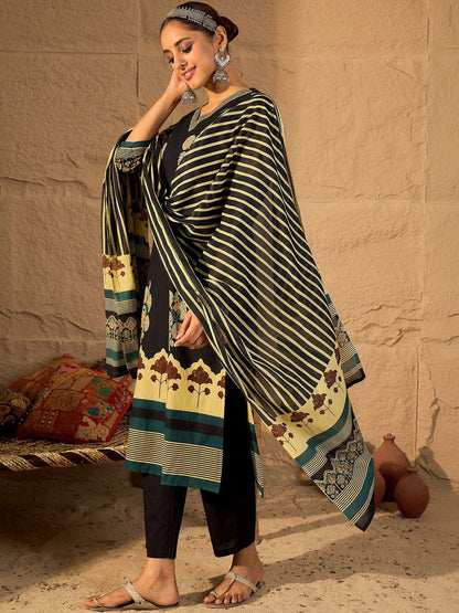 Women Floral Printed Regular Pure Cotton Kurta with Trousers & With Dupatta