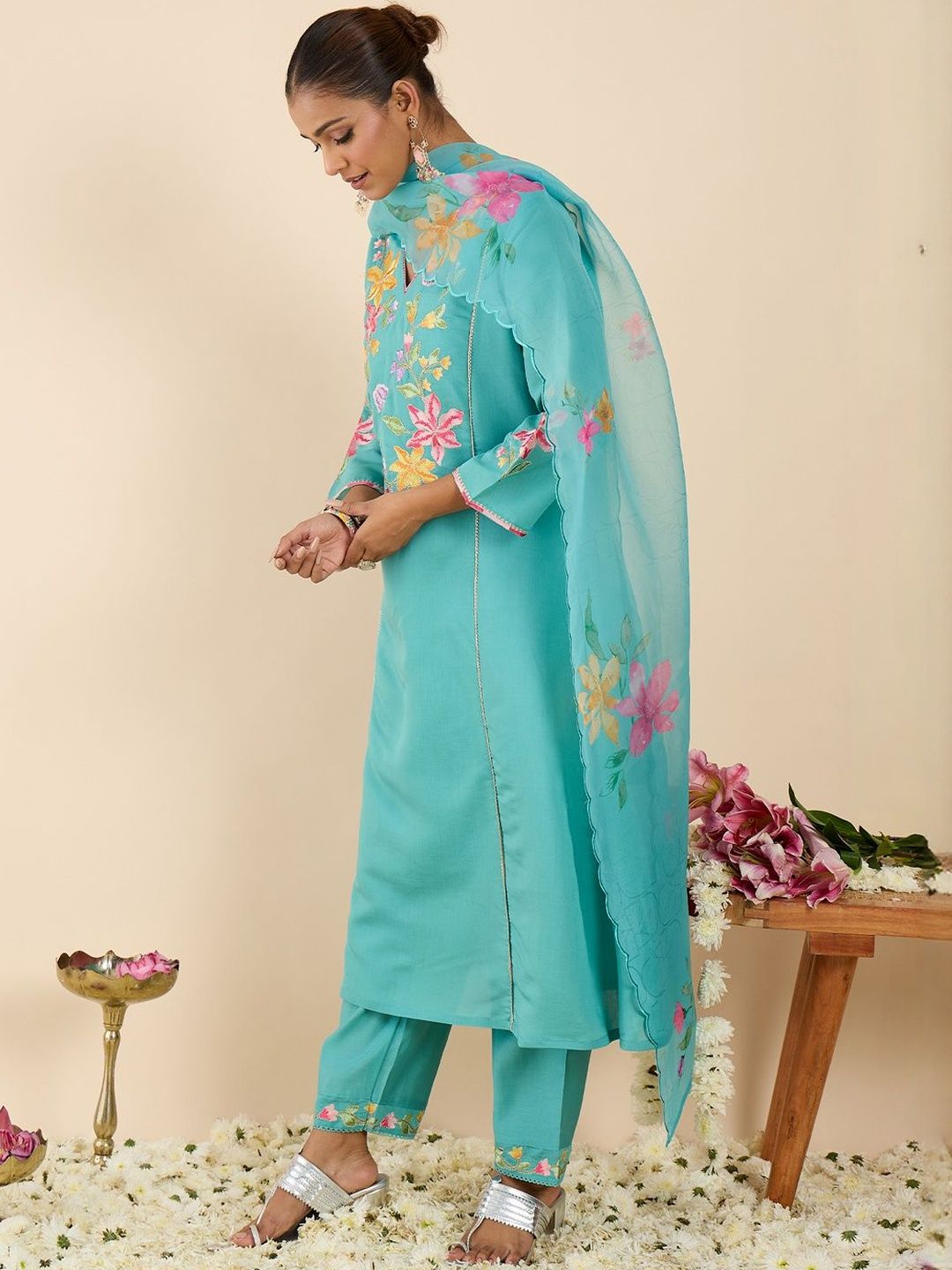 Floral Embroidered Panelled Thread Work A-Line Kurta With Trousers & Dupatta