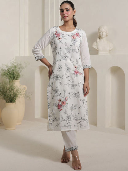 Women Floral Embroidered Thread Work Kurta With Trousers & Dupatta Kurta Sets