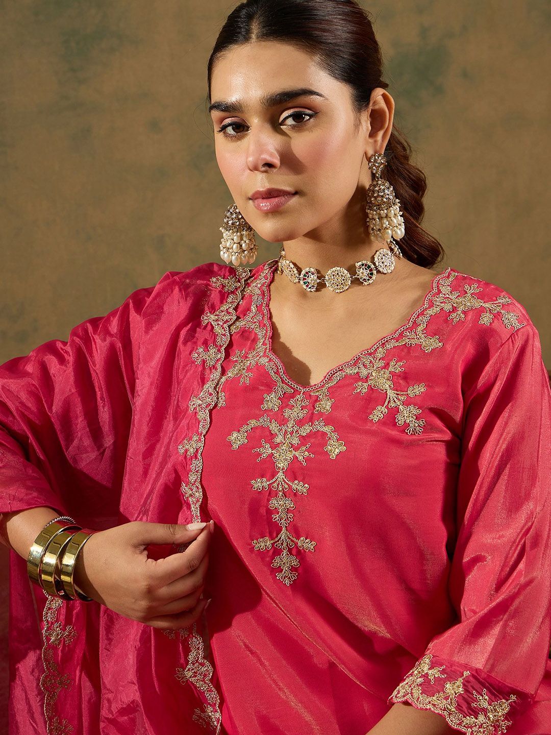Dhiyona IE Floral Embroidered Kurta With Trousers & Dupatta