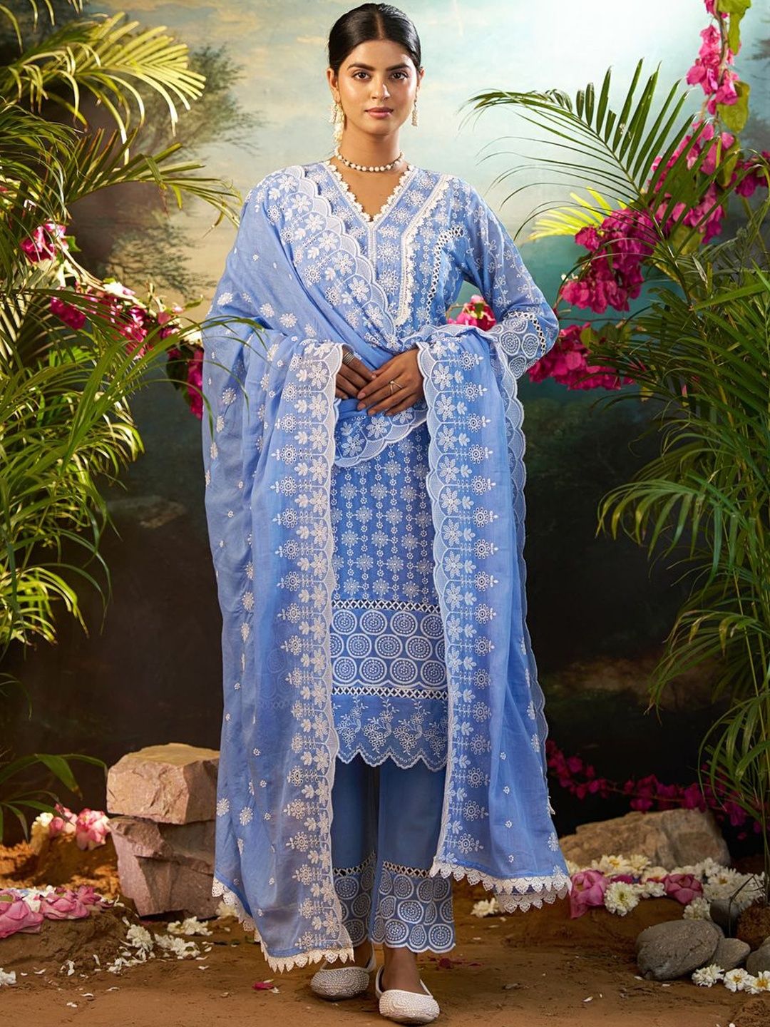 Women Ethnic Motifs Embroidered Regular Thread Work Pure Cotton Kurta with Trousers & With Dupatta