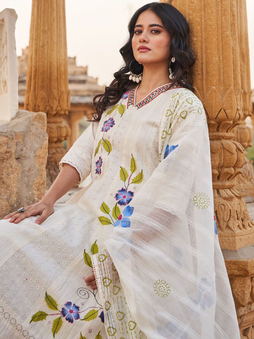 Floral Embroidered Mirror Work V-Neck Pure Cotton Kurta With Trousers & Dupatta