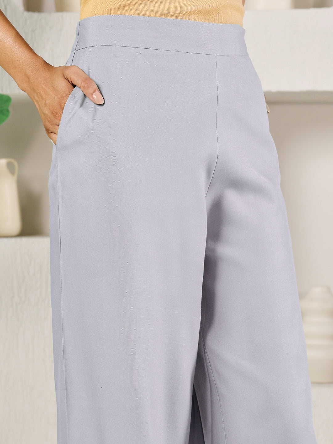 Dhiyona FL Women's Light Grey Rayon Solid Palazzo