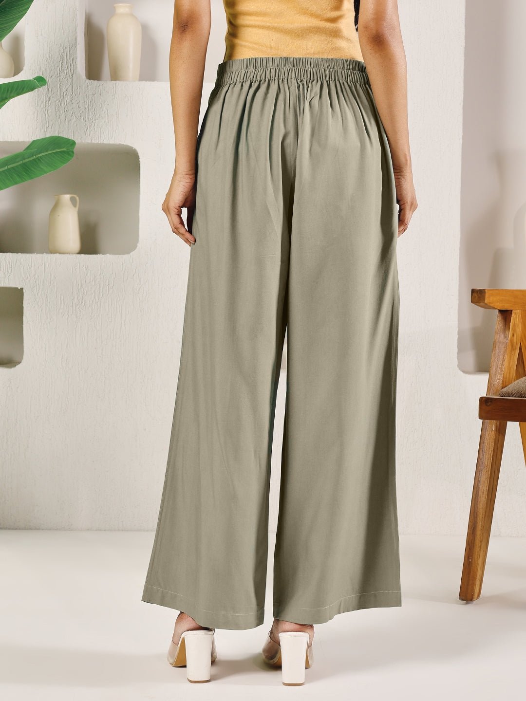 Dhiyona FL Women's Light Green Cotton Solid Palazzo