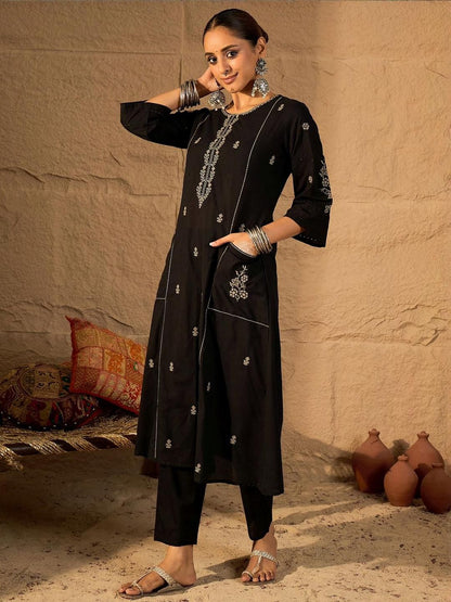 Dhiyona IE Black Embroidered Pure Cotton Round Neck Tunic With Trouser