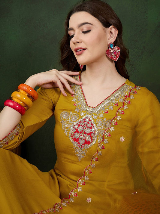 Dhiyona SN Women's Yellow Floral Embroidered Regular Sequinned Kurta With Trouser With Dupatta