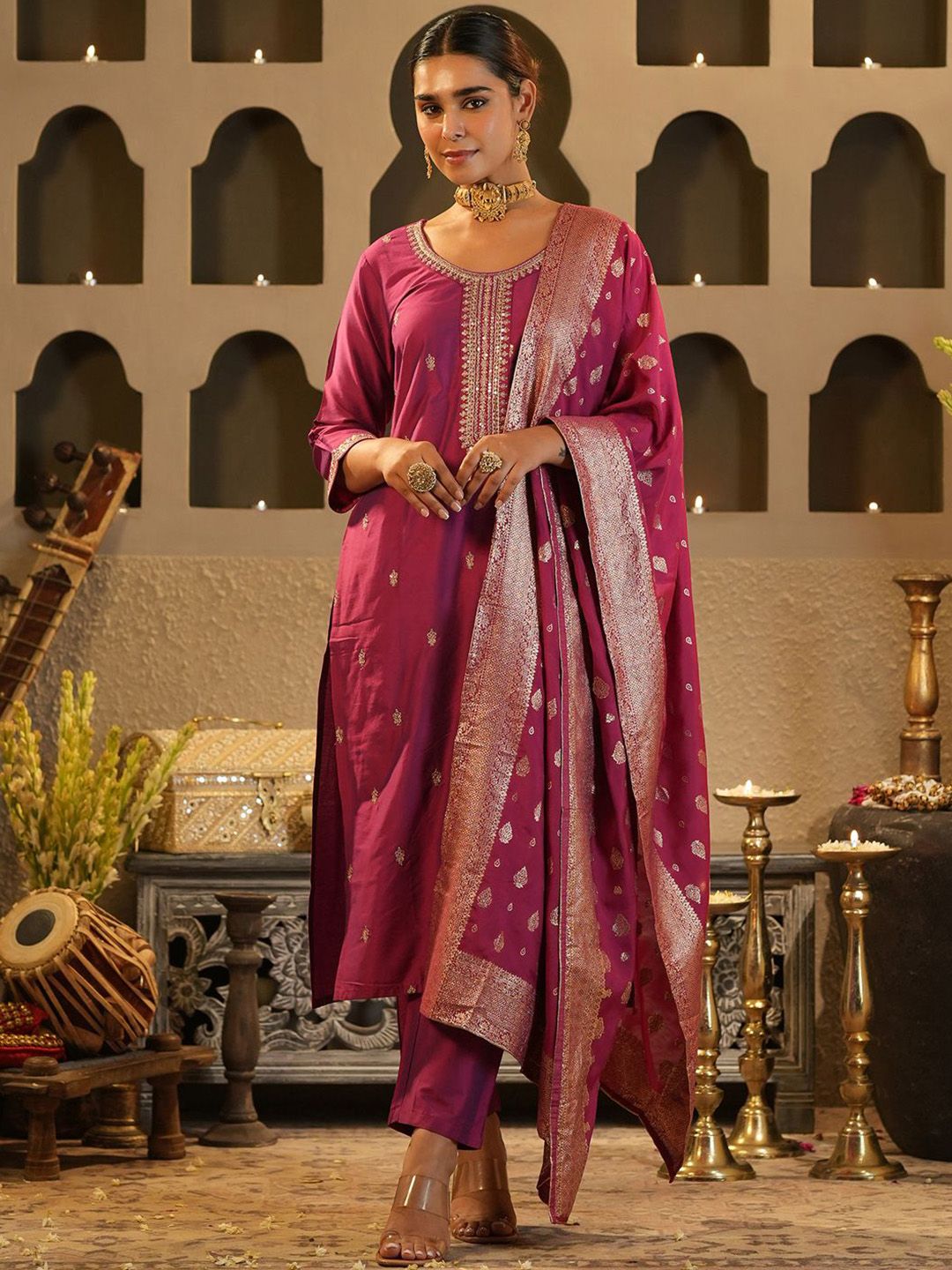 Floral Embroidered Round Neck Zari Straight Kurta & Trousers With Dupatta