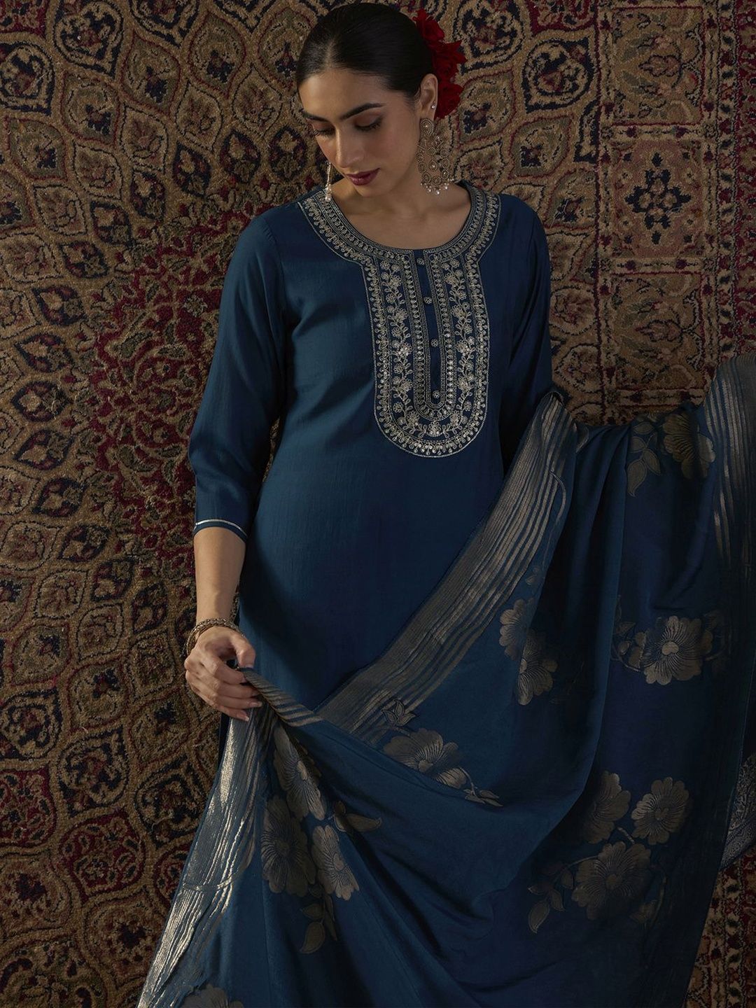 Dhiyona IE Ethnic Motifs Embroidered Thread Work Kurta With Trousers & Dupatta