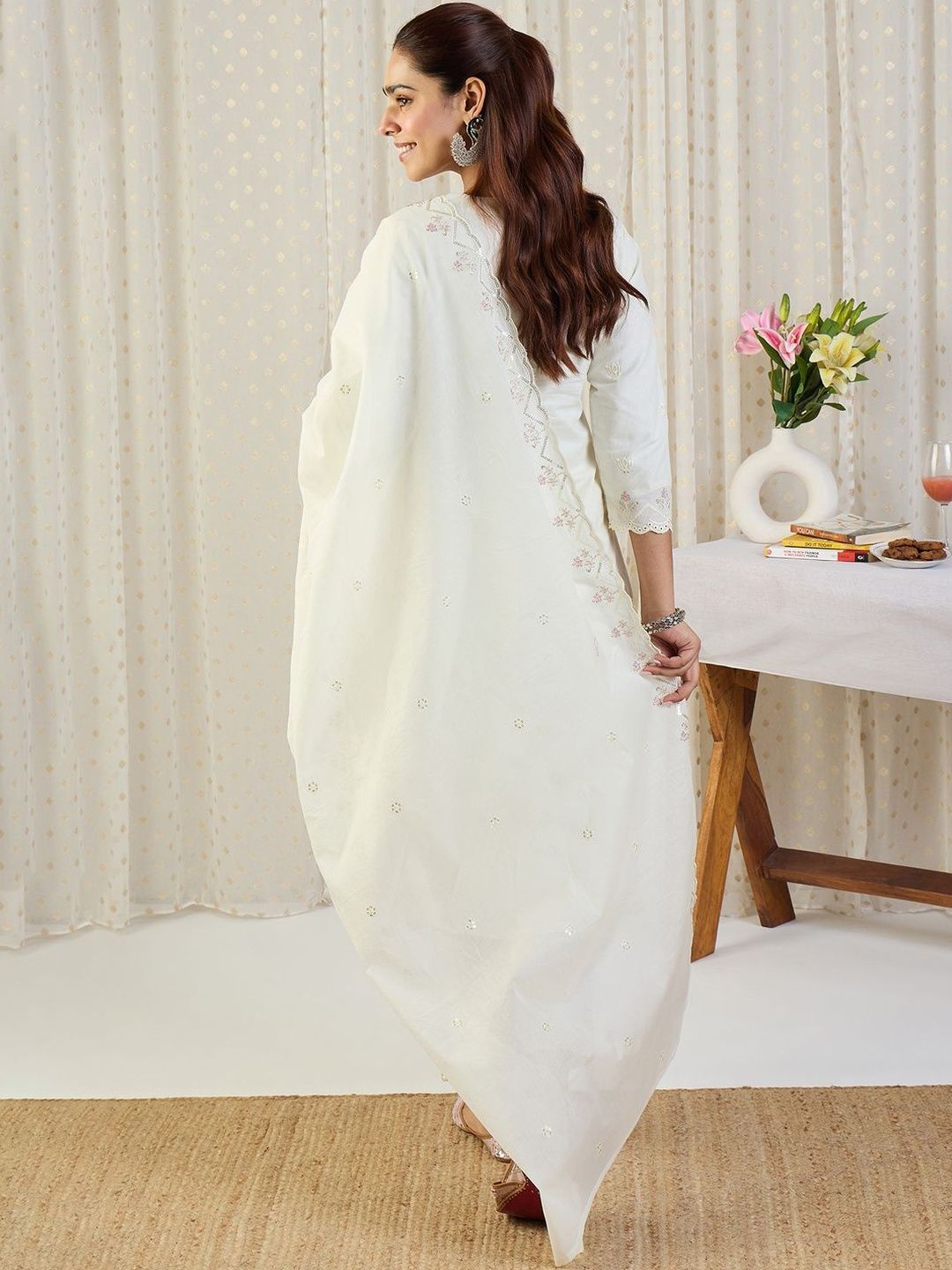 Floral Embroidered Thread Work Pure Cotton Kurta With Trousers & Dupatta