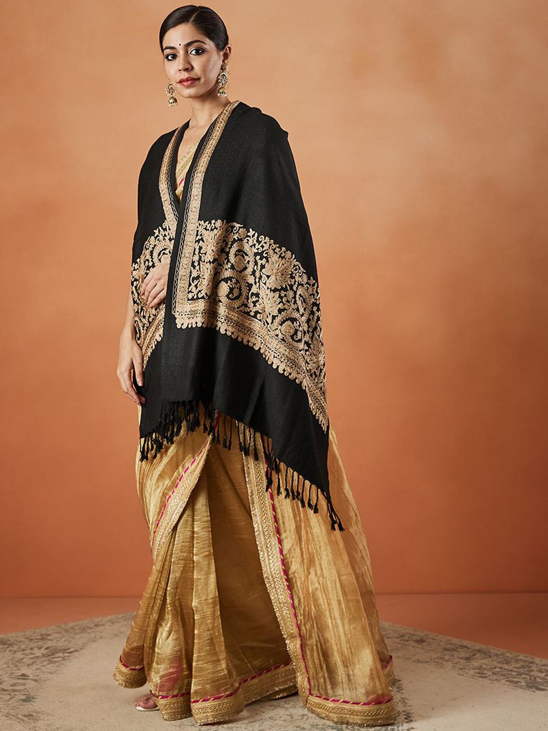 Dhiyona PA Vasant Aari Ethnic Motifs Embroidered Shawl