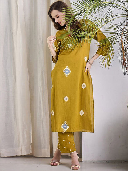 Dhiyona IE Ethnic Motifs Printed Pure Cotton V-Neck Top With Trousers