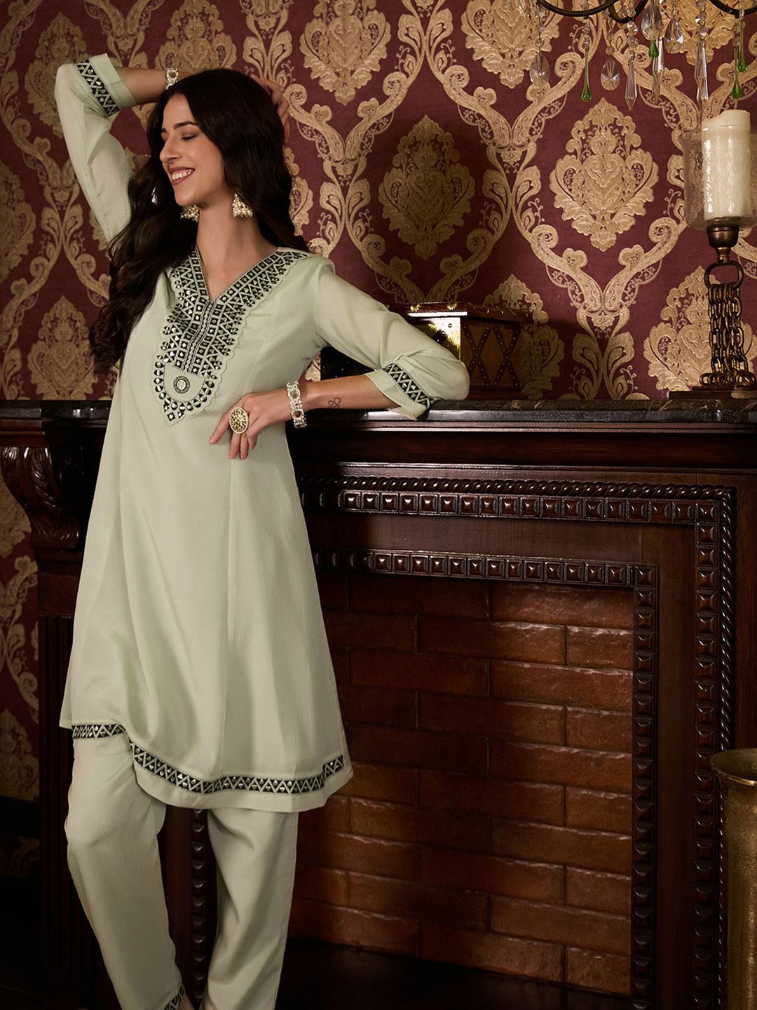 Dhiyona CH Women Ethnic Motifs Embroidered V-Neck Thread Work A-Line Regular Kurta Set