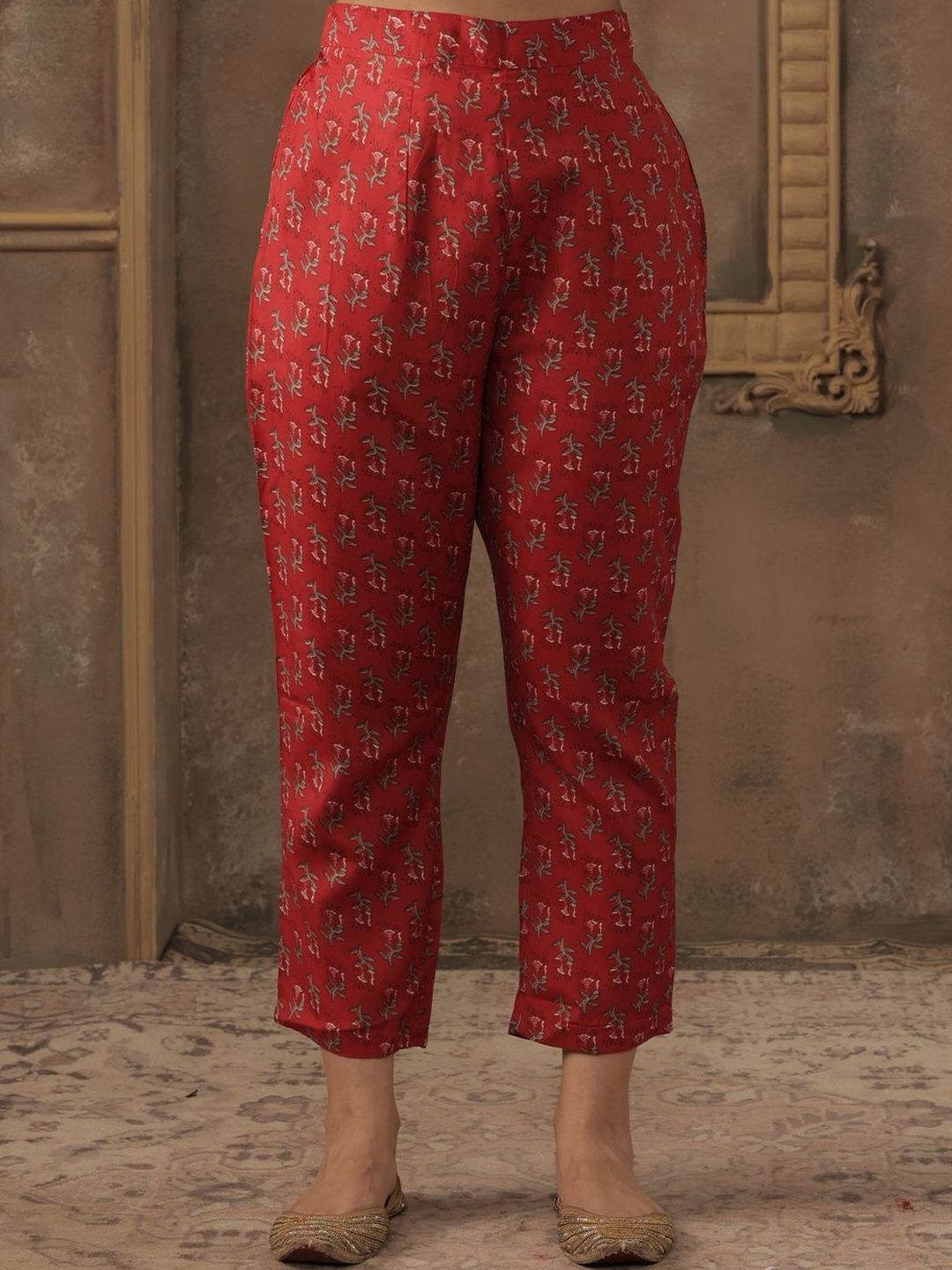 Women Floral Printed Kurta with Trousers & Dupatta