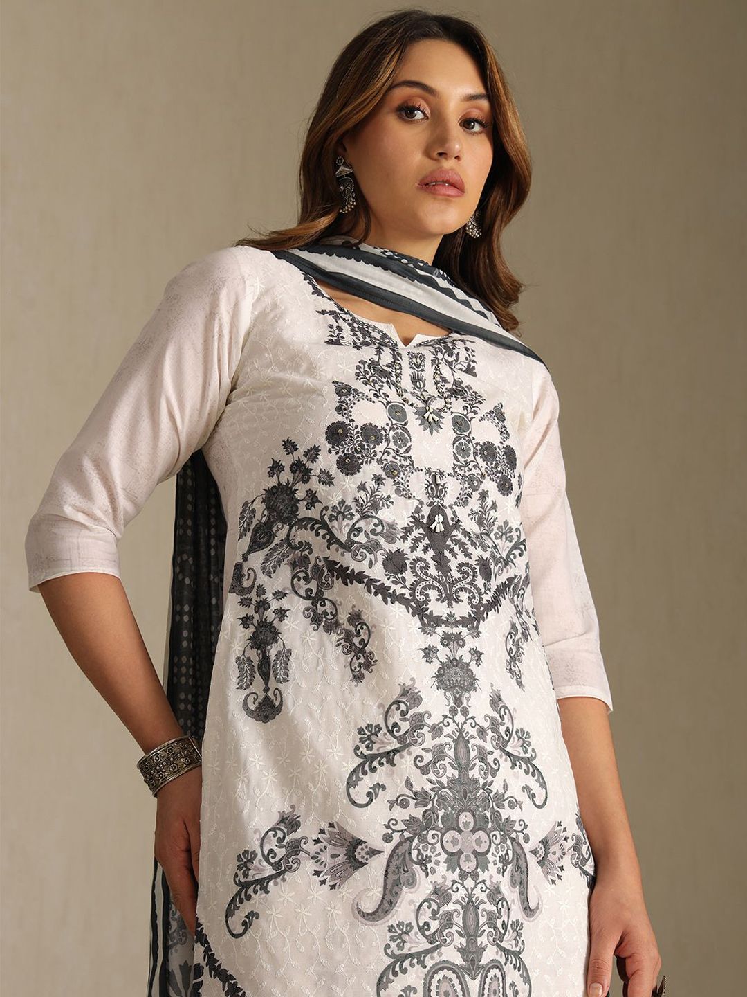 Dhiyona SO Women's Women Ethnic Motifs Printed Sequinned Kurta with Trousers & Dupatta