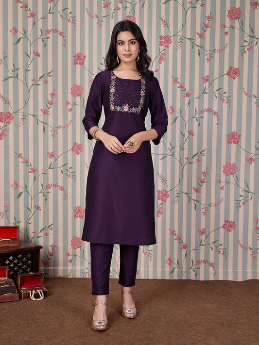 Dhiyona OD  Women Embroidered Straight Kurta