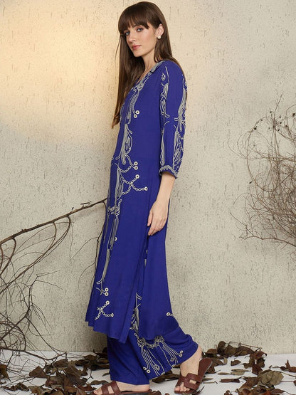 Women Printed Regular Kurta with Trousers