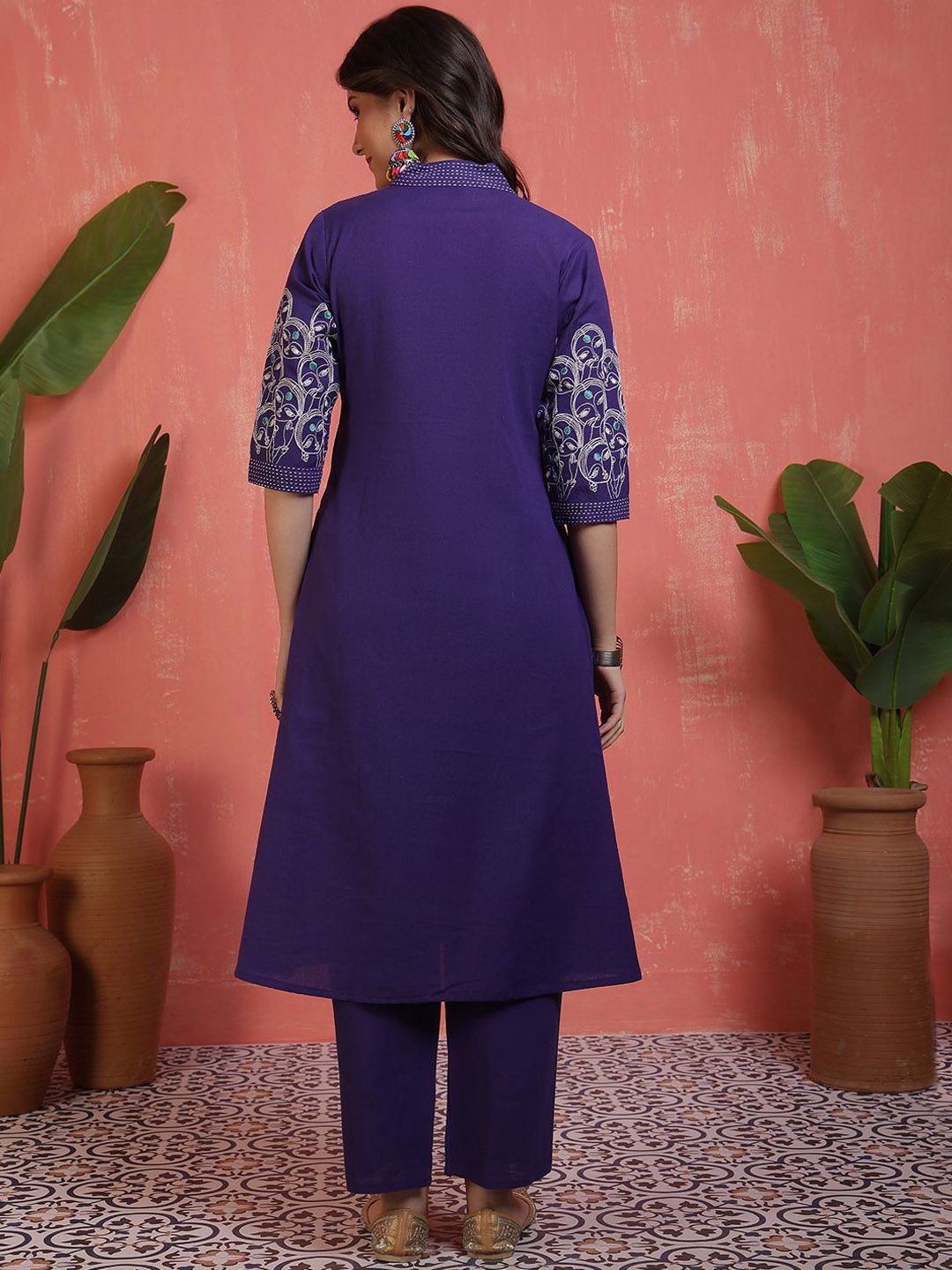 Dhiyona SN Women's Embroidered Pure Cotton Kurta With Trouser