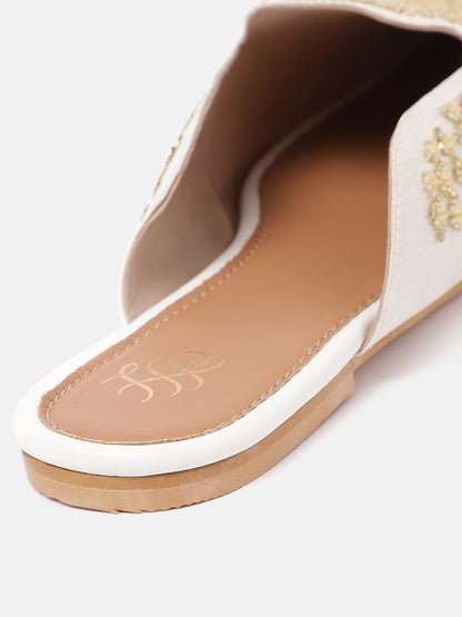 Dhiyona HOP Women Ethnic Embellished Mules