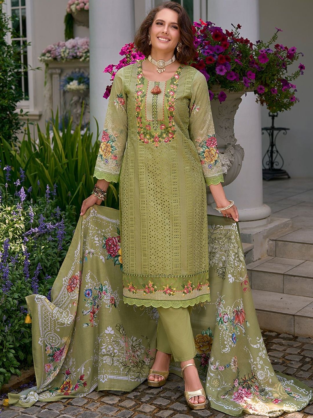 Dhiyona IE Women Embroidered Straight Pure Cotton Kurta Trousers With Dupatta set