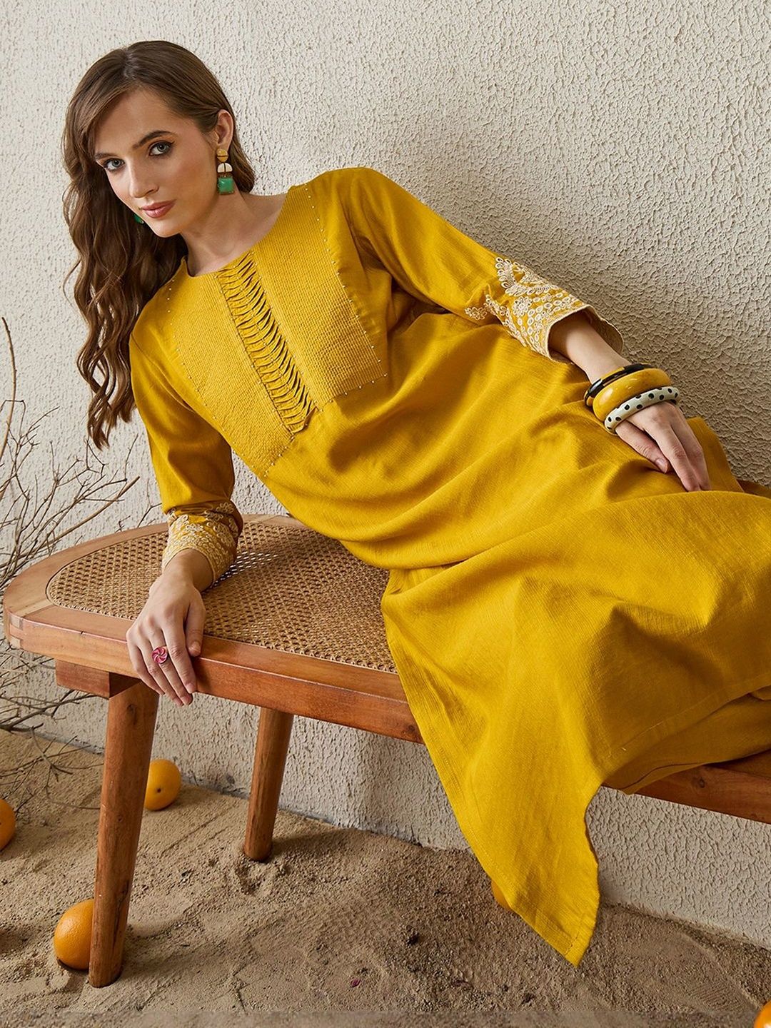 Ethnic Motifs Embroidered Beads And Stones Kurta With Trouser