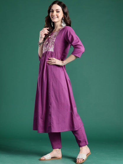 Women Ethnic Motifs Embroidered Empire Thread Work Pure Cotton Kurta with Trousers