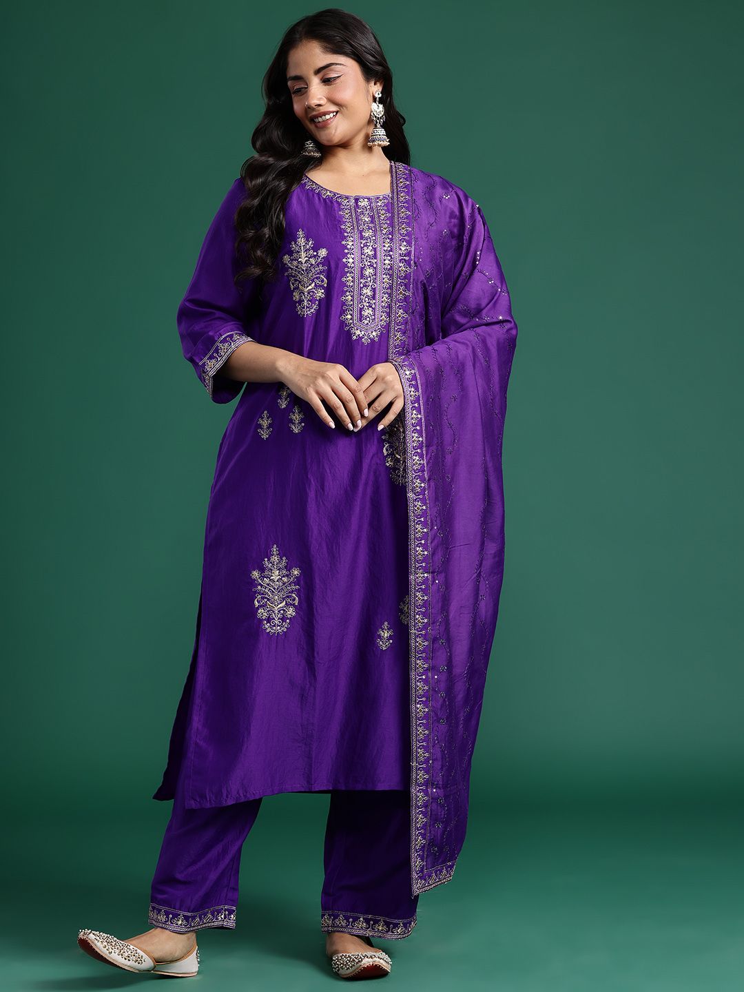 Ethnic Motifs Embroidered Kurta with Trousers & Dupatta