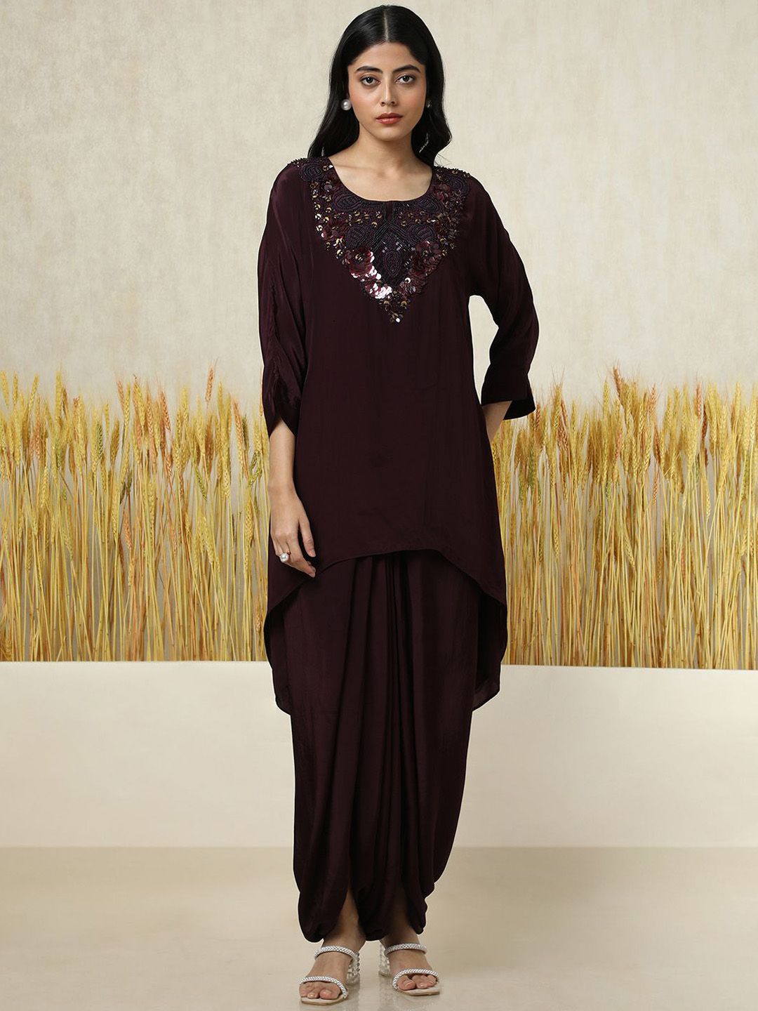 Dhiyona SO Women's Women Regular Beads and Stones Kurta with Dhoti Pants