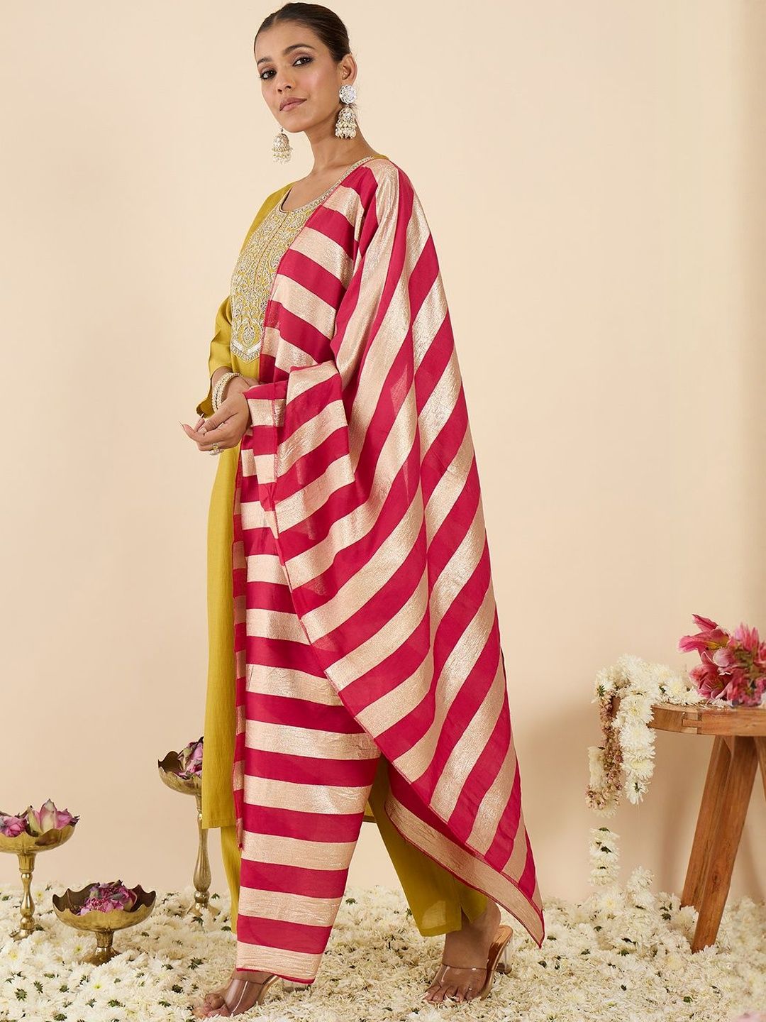 Women Ethnic Motifs Embroidered Regular Thread Work Kurta with Trousers & With Dupatta