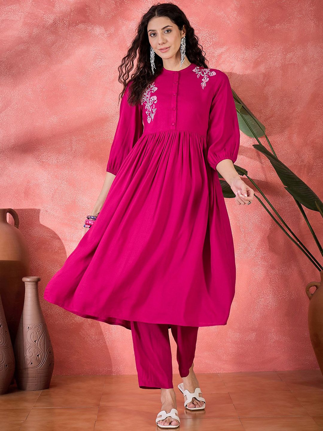 Dhiyona SN Women's Floral Embroidered Band Collar Anarkali Kurta With Trousers