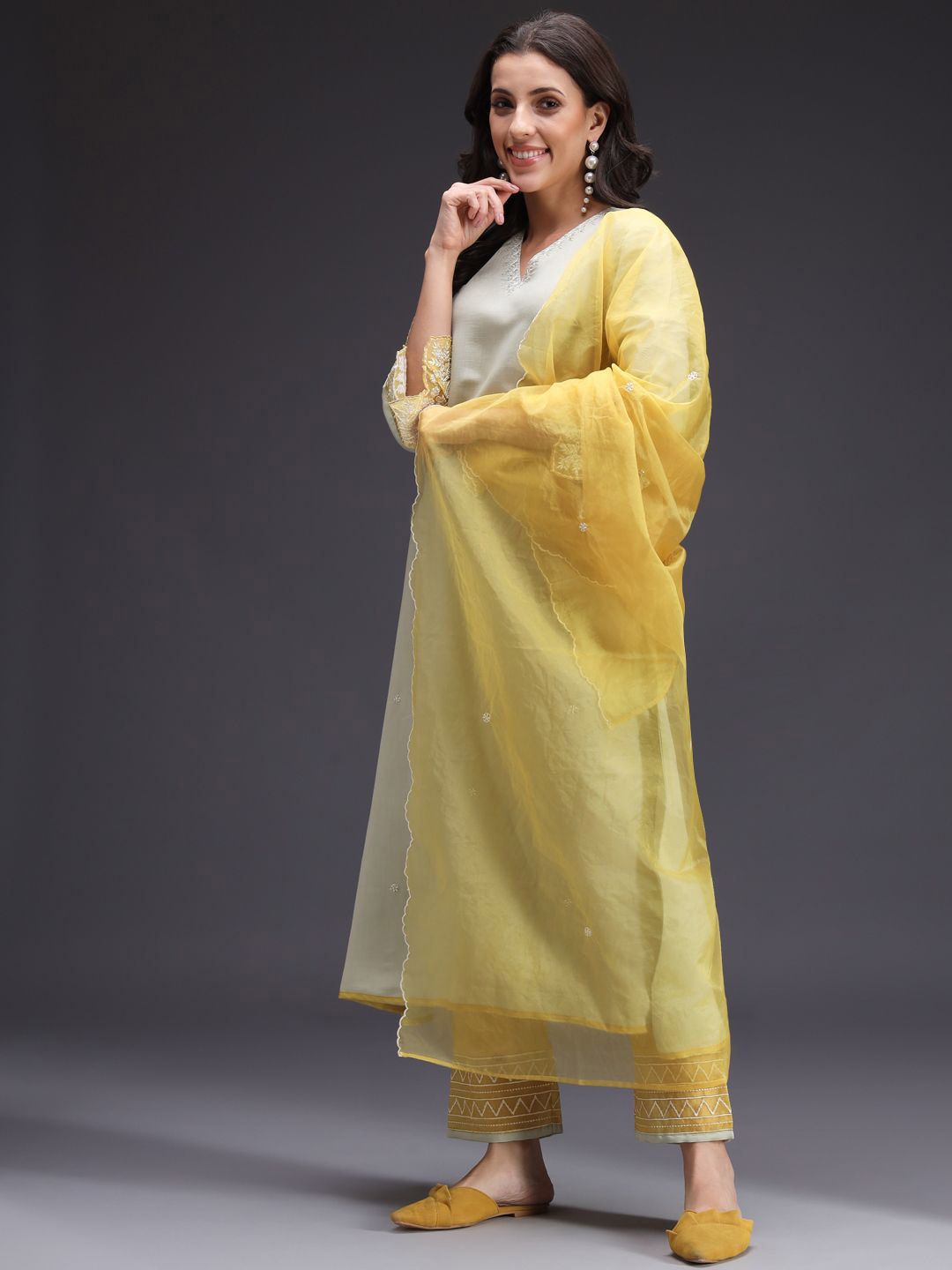 Dhiyona SN Women's Floral Embroidered Kurta with Palazzo & Dupatta