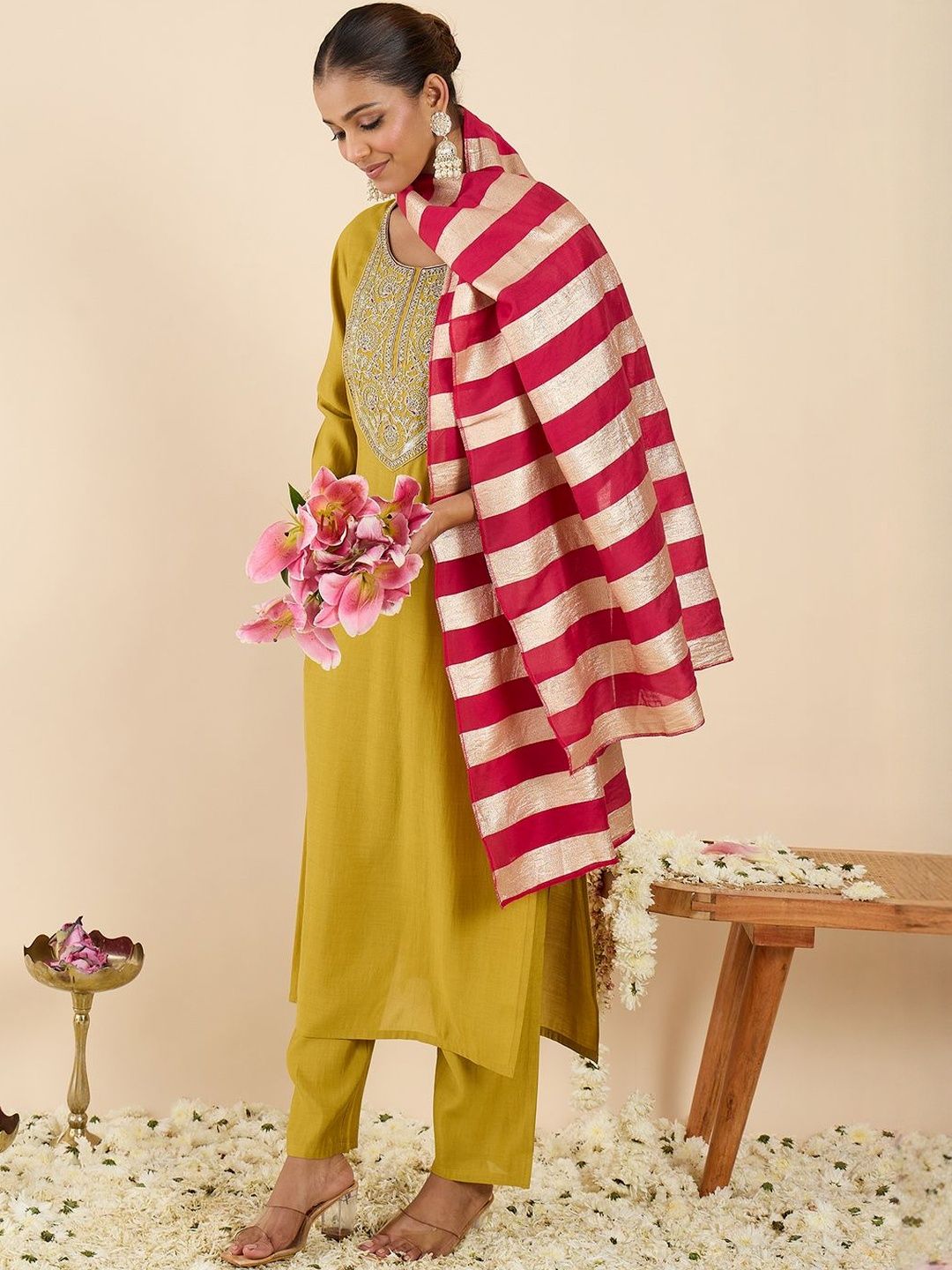 Women Ethnic Motifs Embroidered Regular Thread Work Kurta with Trousers & With Dupatta