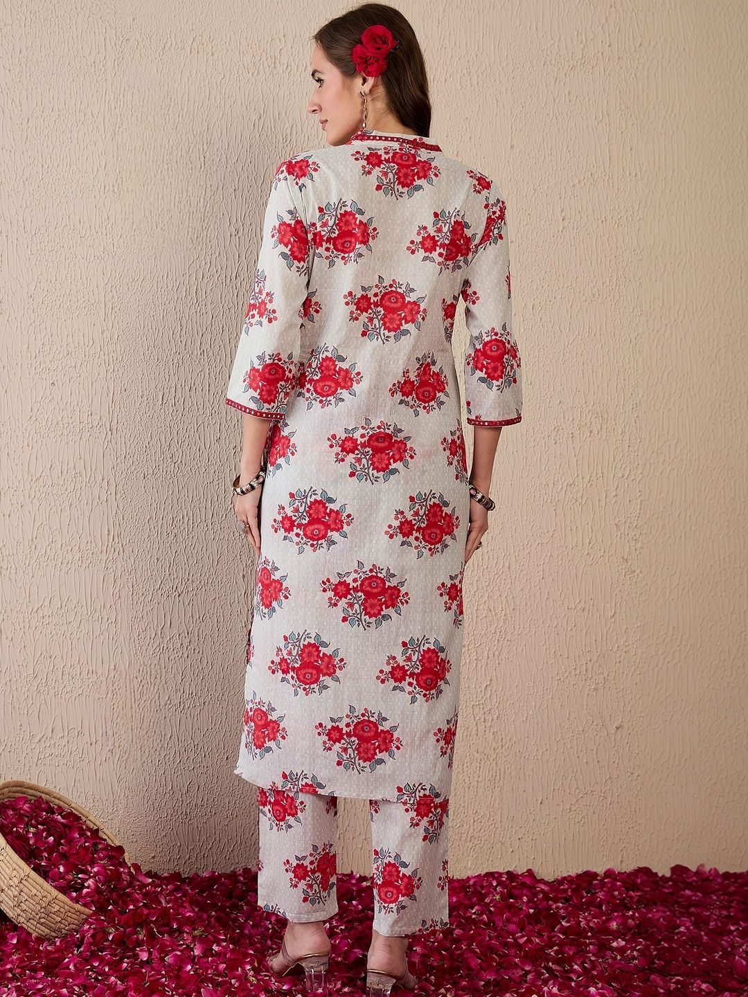 Women Floral Printed Regular Pure Cotton Kurta with Trousers