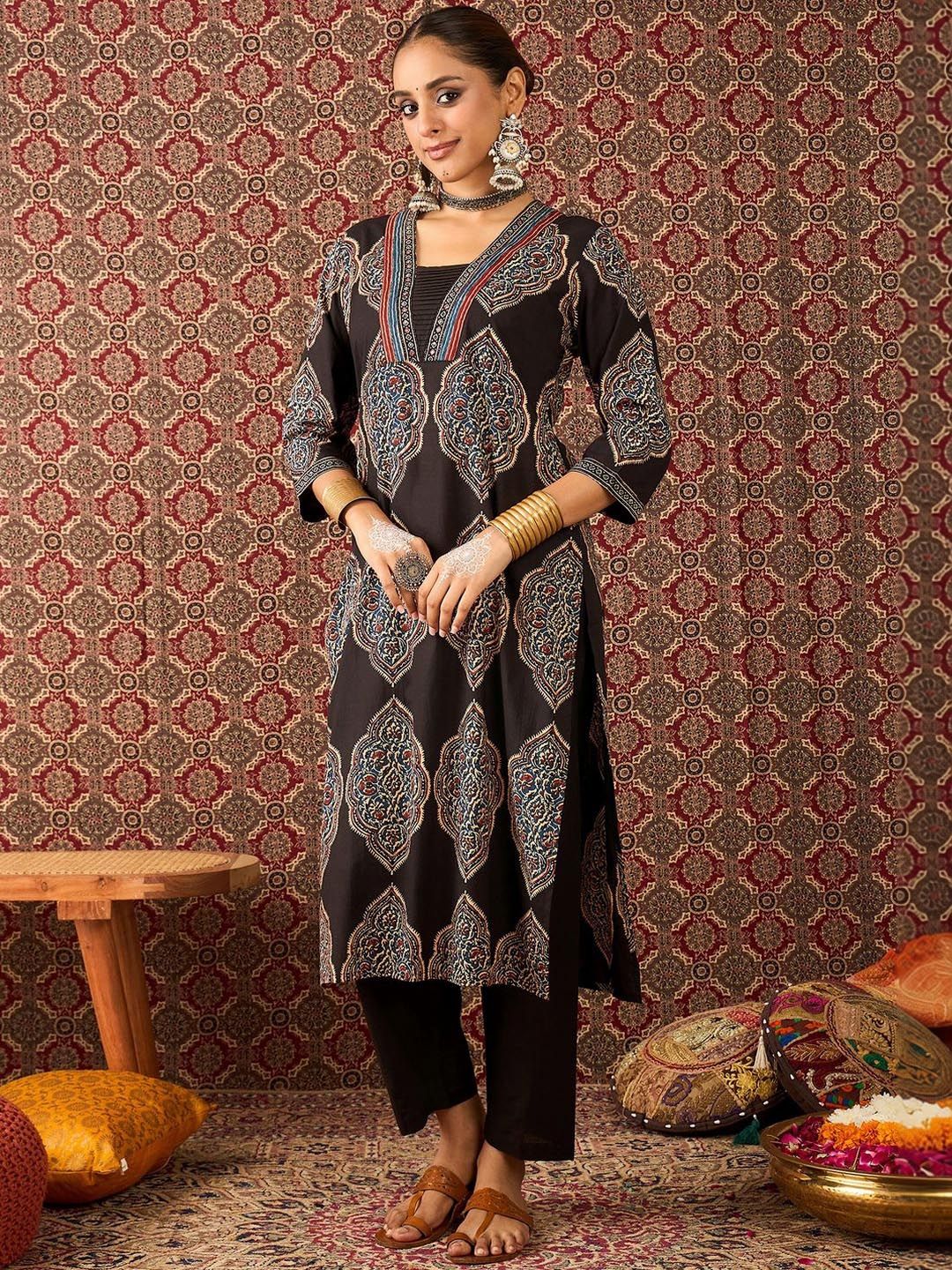 Women Ethnic Motifs Printed Regular Pure Cotton Kurta with Trousers