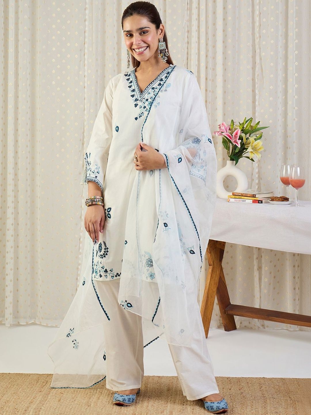 Dhiyona IE Ethnic Motifs Embroidered Thread Work Pure Cotton Kurta With Trousers & Dupatta